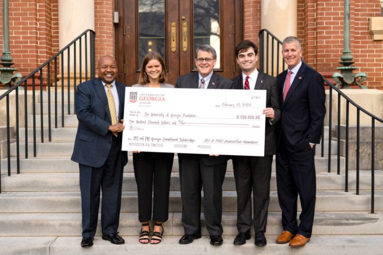 Greek councils create two endowed $100k scholarships